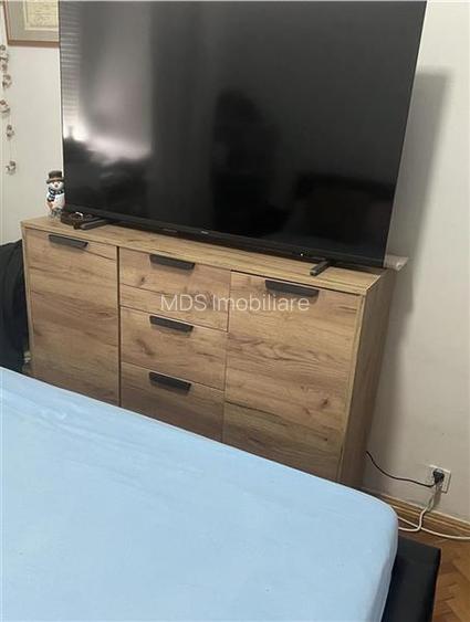 Apartament 4 camere etaj 3 cu centrală propie - 4