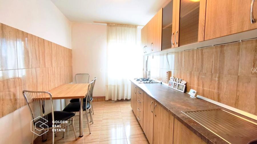 Apartament spatios cu 2 balcoane, modernizat, zona Alfa - 3