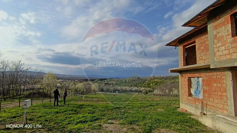 Teren pentru dezvoltare premium lângă pădure | 2854 mp - 3