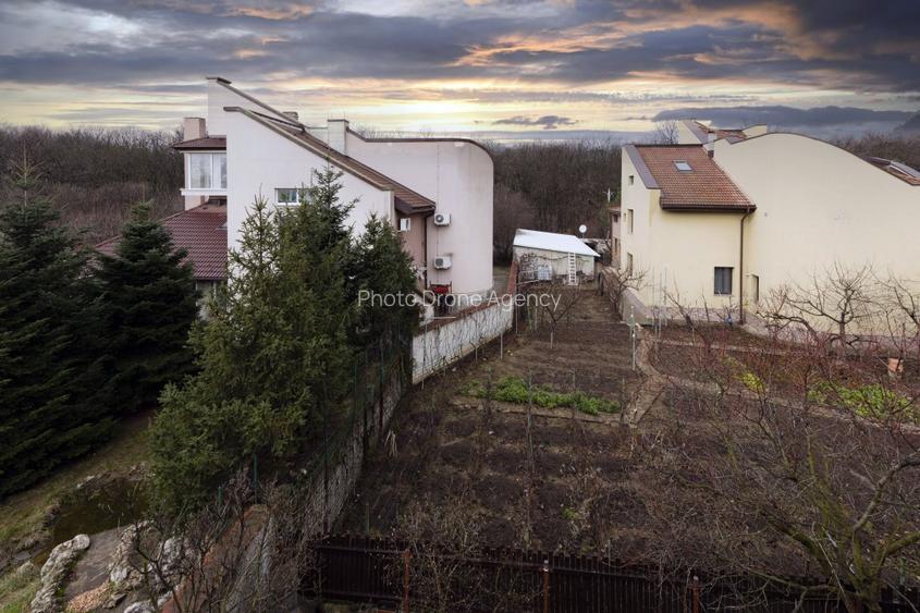 Casă De Vânzare, Lângă Pădurea Roșu Liberă, P+2, 5 Camere  Garaj + 2 Parcări - 4