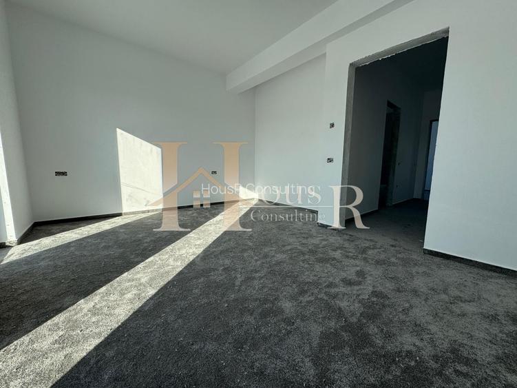 4 camere.Despartit prin camera tehnica.Proiect Deosebit - 11