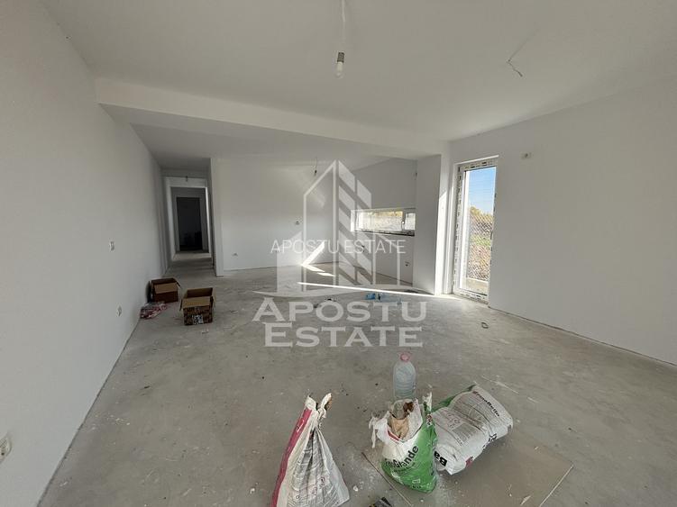 Jumatate de duplex cu 4 camere in zona Padurea Verde - 2