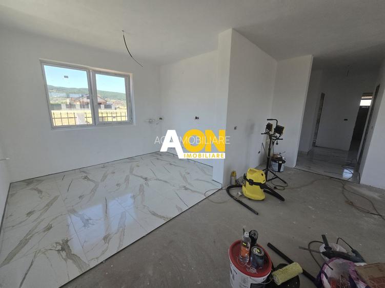 Casă individuală de v&acirc;nzare &icirc;n zona Micești - Alba Iulia, 4 camere - 8