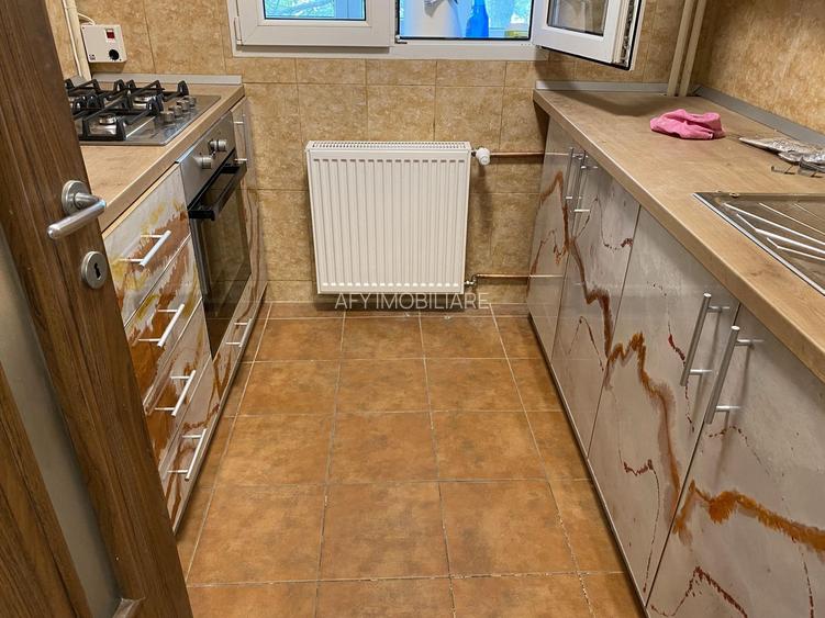 Inchiriere apartament mobilat și utilat 3 camere zona Titan Negociabil - 12