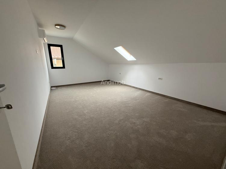 Vilă contemporană , finalizată în 2024, situată pe o stradă privată. - 16