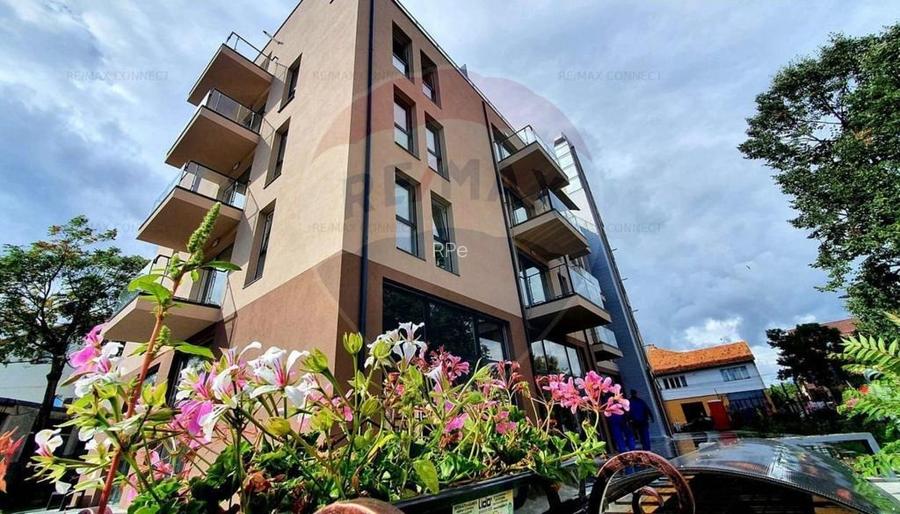 Apartament modern cu parcare subterana – zona semicentrala - 2