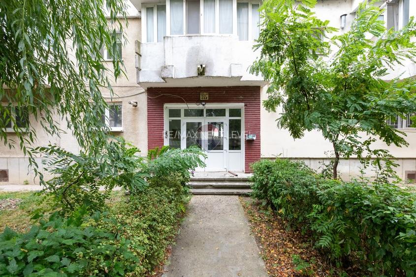 Apartament spațios cu 3 camere, etaj 1 – Strada Ștefan cel Mare - 12
