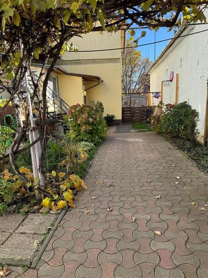 Casa tip duplex in zona centrala, 4 camere, mobilata complet, pret foarte bun