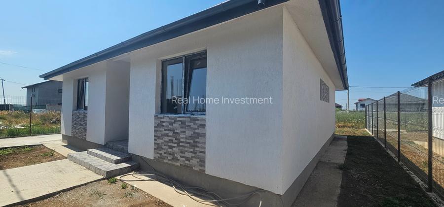 Casa parter 4 camere - La intrare in Com.Berceni - 2