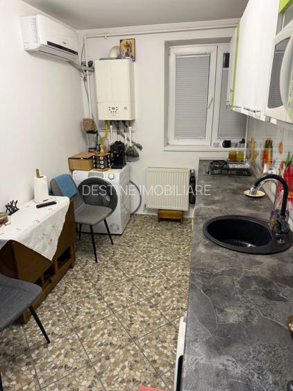 Apartament 2 camere mobilat/utilat, renovat recent, centrala proprie, Salaj - 3