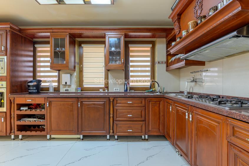 Vilă spațioasă S+P+1+M | 306 mp utili | Sector 3 – Trapezului | 9 camere | 4 Bai - 23