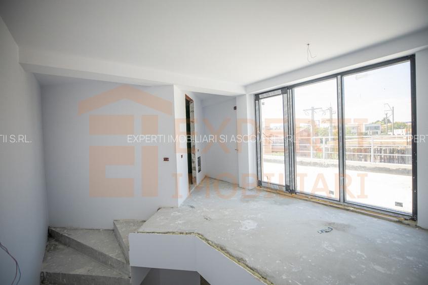 Vila situata in Palazu Mare zona Elvila  - 10