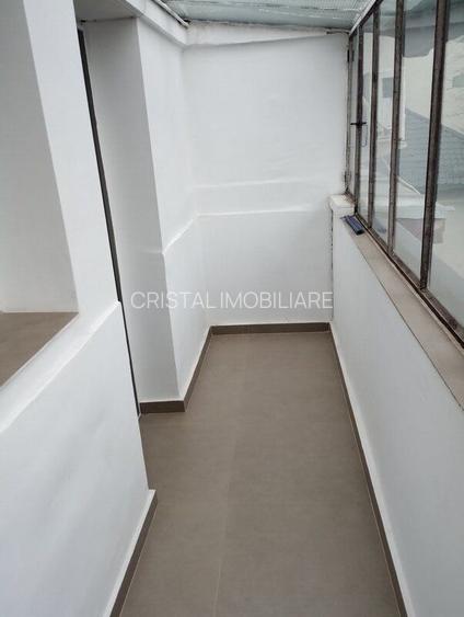 Apartament 3 camere ,in vila,  renovat total, pe strada Visinilor - 12