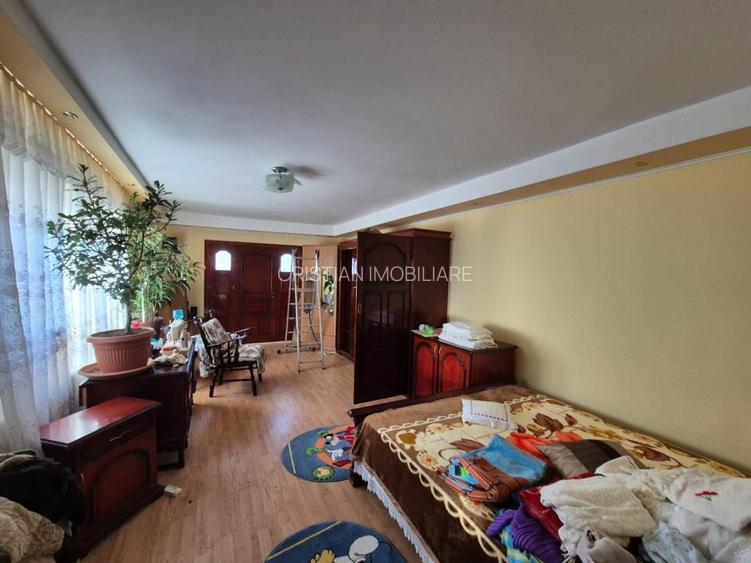 170mp utili Vila P+1+M Teren 200 mp, 5 Cam caramida Chercea - 10