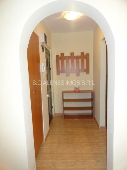 De inchiriat ( vanzare)2 camere  zona INDEPENDENTEI  Hristo Botev mobilat - 16