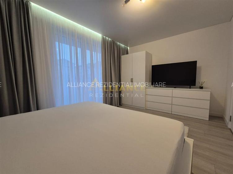 Aparatorii Patriei - Penthouse- 3 Camere -Mobilat - 6