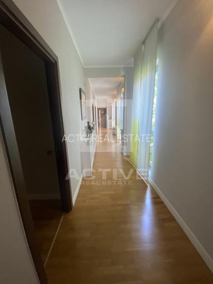 Vila cu curte generoasa -str E. Racovita - 2