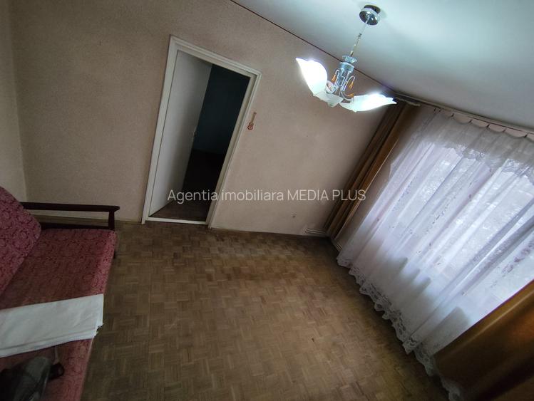 Apartament 3 camere semidecomandat de vânzare – Micro 19, etaj 3, liber - 8