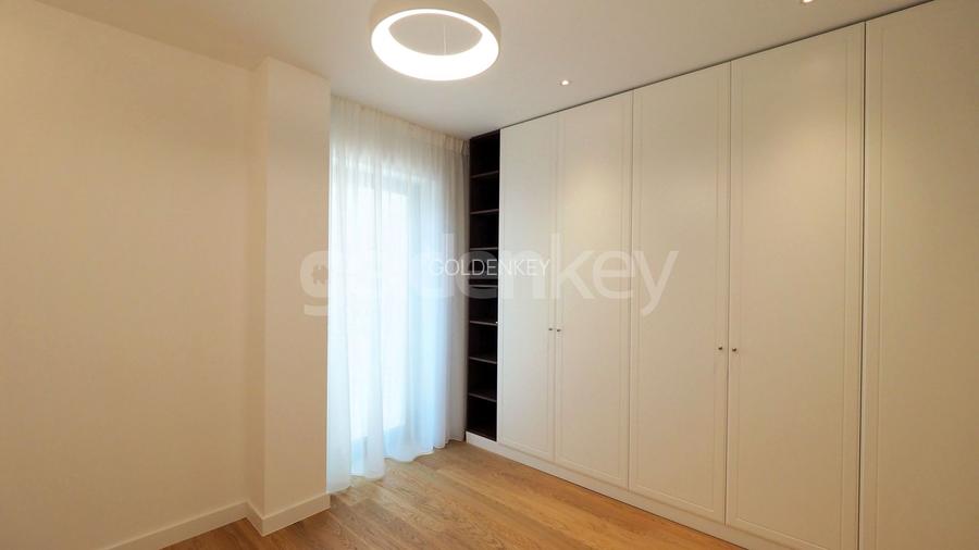Apartament unic cu gradina exclusiva | 4 camere, 4 bai | 297mpc - 47