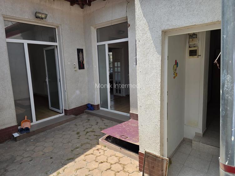 Exclusivitate - Tomis 1 -  Str. Mihai Viteazu - Casa 7 camere - 7