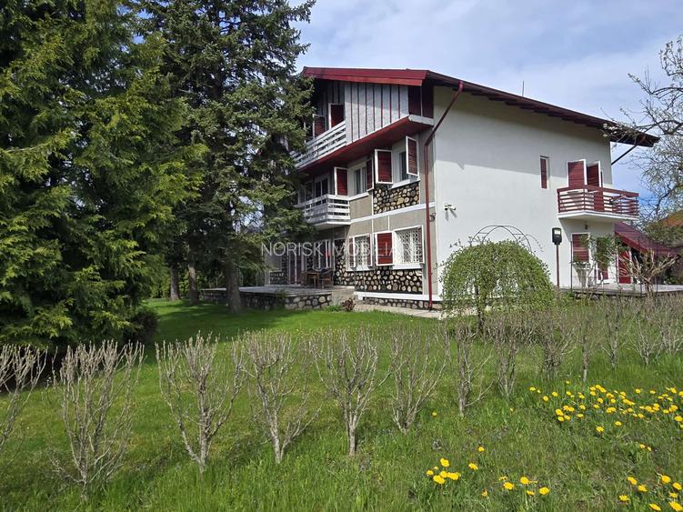 Refugiu de weekend sau business turistic, vila spatioasa, teren 1632 mp - 26