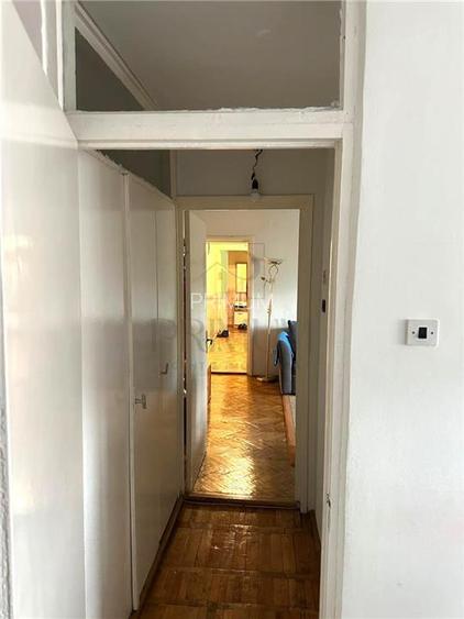 GIROCULUI - ETAJ 2 - BLOC IZOLAT - 3 CAMERE - 2 BAI - 12