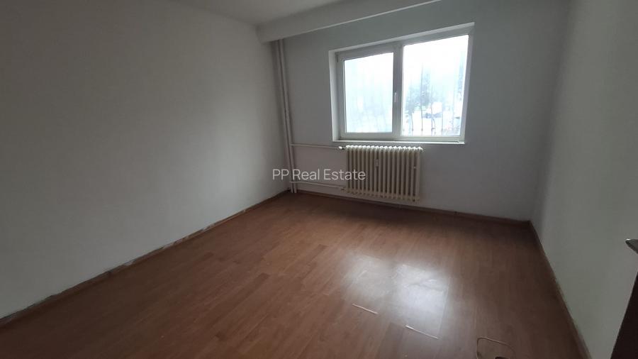 Ciresica - ap 3 cam , parter (gaze la usa ) - 5