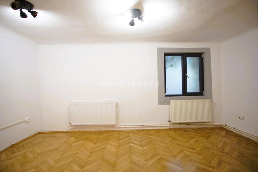 Grivița | Turda | Casă cu GARAJ și curte | Ideal sediu firmă | Renovată recent - 10