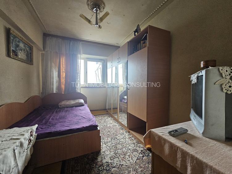 Titan Costin Georgian langa metrou 8/10 decomandat 90 mp doua bai doua balcoane - 8