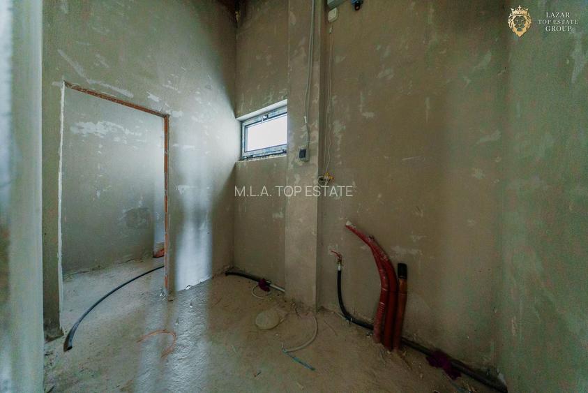 Spatiu Comercial Premium – 370 mp, Vitrină 13 m, 3 Intrări • Adora Par - 18