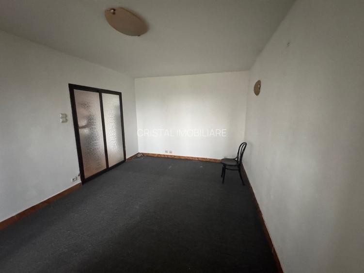 Vanzare Apartament 2 Camere Mihai Bravu - Baba Novac, Bloc Reabilitat - 2