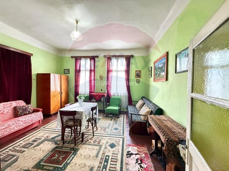 Casă de vânzare în GURA HUMORULUI zona Ariniș 250 mp teren - 6