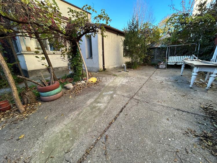 Casa 3 camere, zona Ultracentrala, constructie caramida din anul 1996 - 8