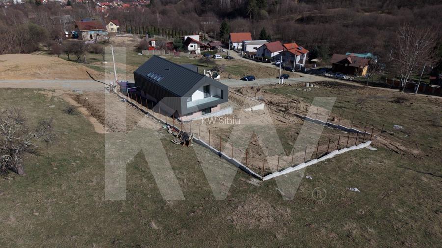 Casă modernă cu panoramă Făgăraș și Cisnădioara, curte mare, premium lux - 13