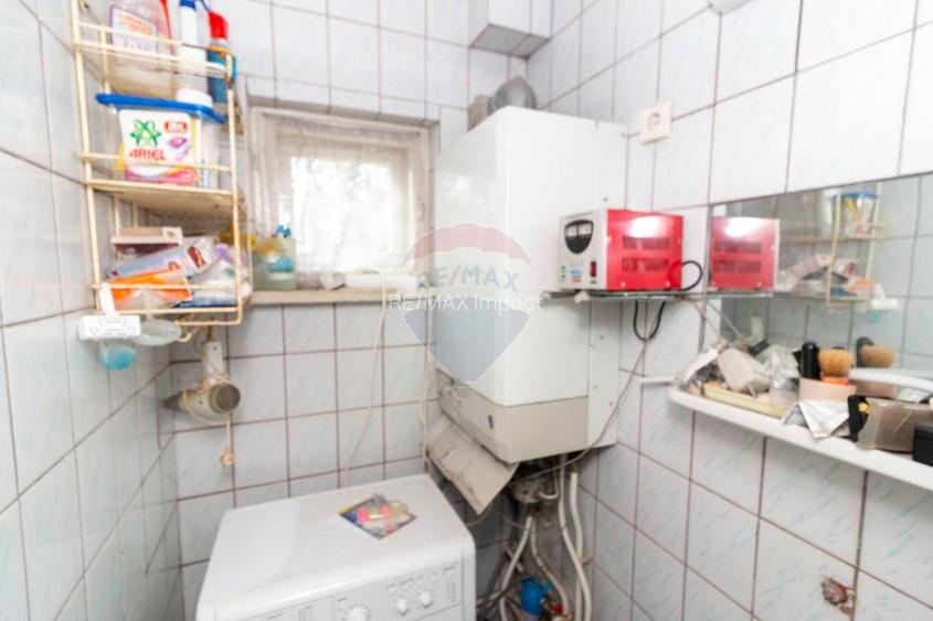 Vila cu 7 camere de vanzare in zona Centrala Aleea Grivitei Roman - 12