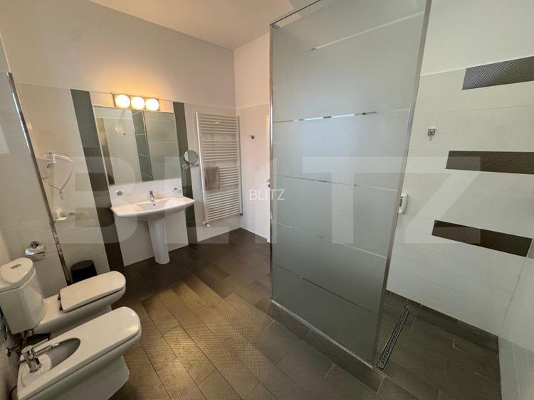 Hotel/Pensiune, 6 camere, 1700 mp, zona Hanul Doctorului - 17