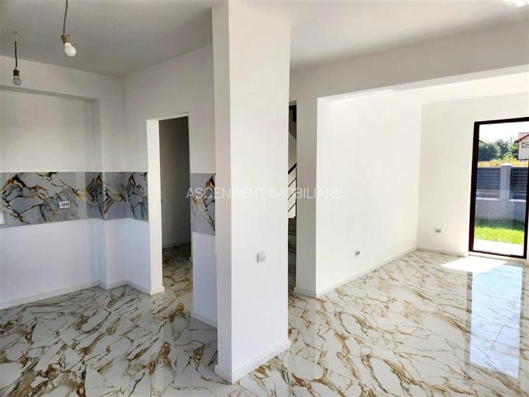 Vila superba cu 5 camere, intabulata 2025, P+E, toate utilitatile.  Harman - Bra - 17