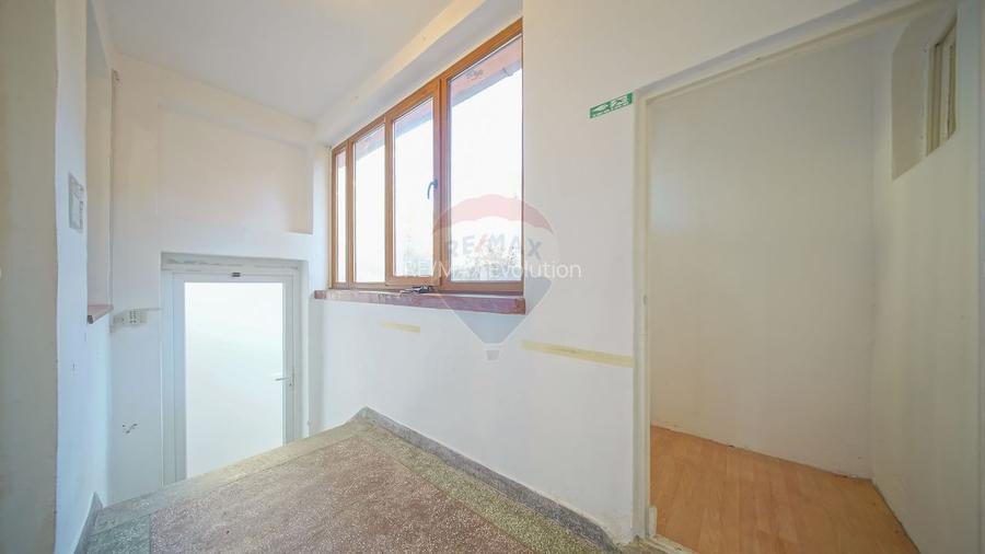 COMISION 0 Casă cu potențial excelent, teren 446 mp, Strada Fanionului - 18