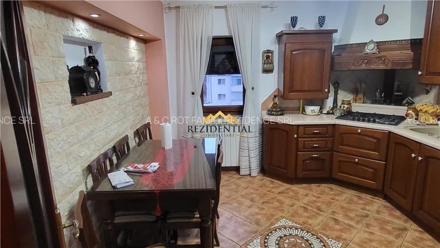 SUPER APARTAMENT CU 3 CAMERE - 8