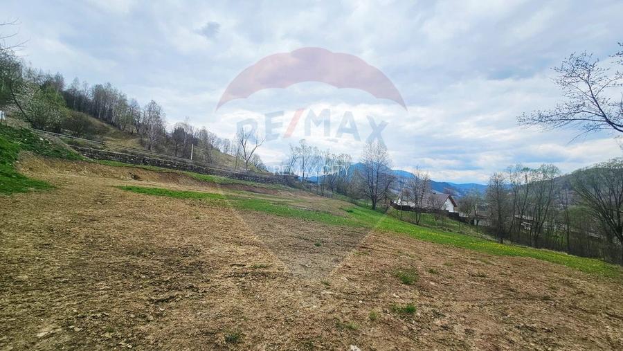 Teren cu vedere deosebita - 8