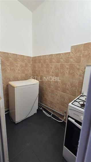 GARSONIERA LIBERA ETAJ 2 DIN 3 BAZA 3 - 14