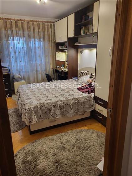 Apartament spatios de 3 camere, ultracentral, strada Arcu - 5
