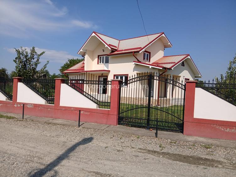 Casa noua "la gri" in Siscani - Adjud - 4