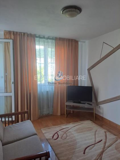 Apartament 4 camere semidecomandat, 1 baie, Piata Darmanesti - 2