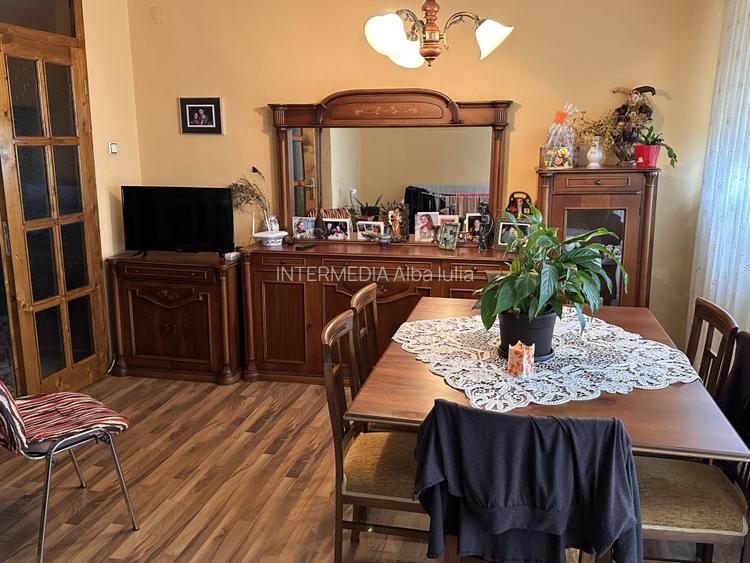 Vanzare Apartament 4 camere modificat in 3 CETATE M-uri vedere Parc 2 bai 2 balc - 9