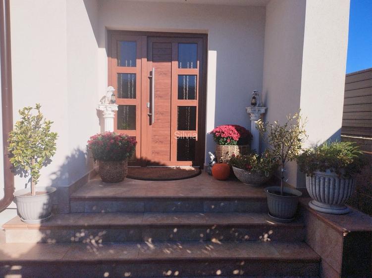 Casa  de vinzare 6 camere S+ P+ E  - 5