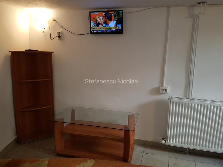 Birou la pret redus, mobilat si finisat modern - 7