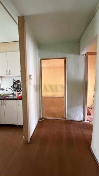 Apartament 4 camere, decomandat
