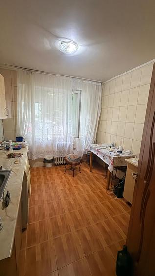 DRISTOR-METROU, 3 camere, Decomandate, 140.000euro