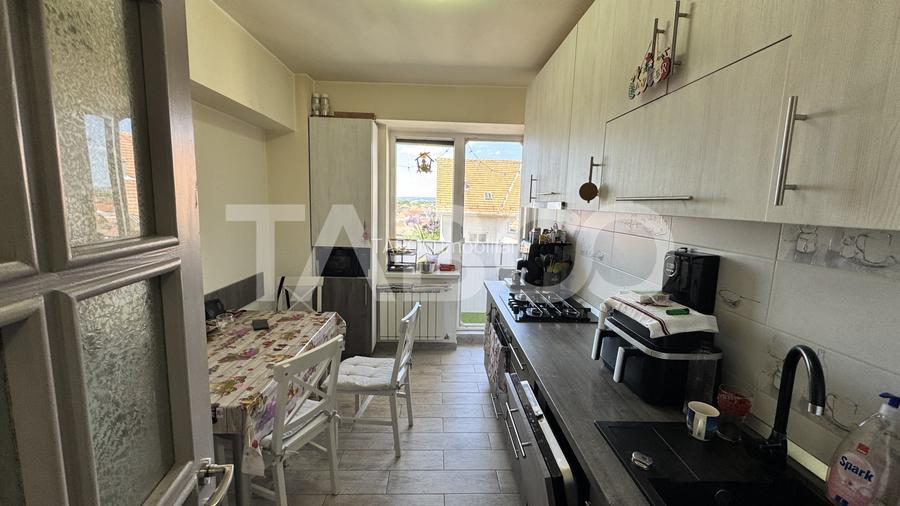 Apartament MODERN 3 camere MOBILAT UTILAT cu PIVNITA 80mpu Terezian - 4